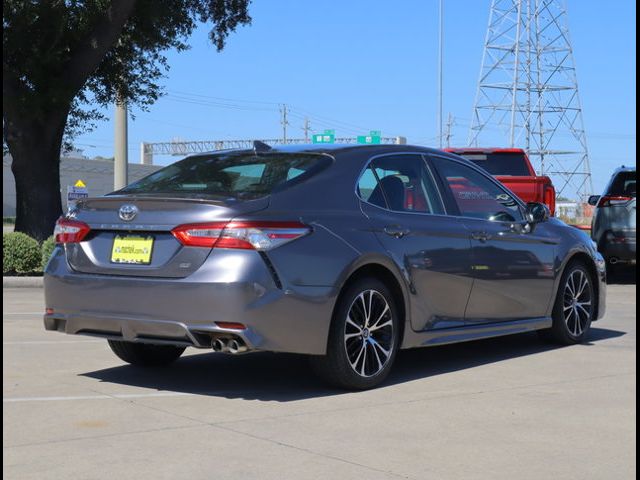 2019 Toyota Camry SE