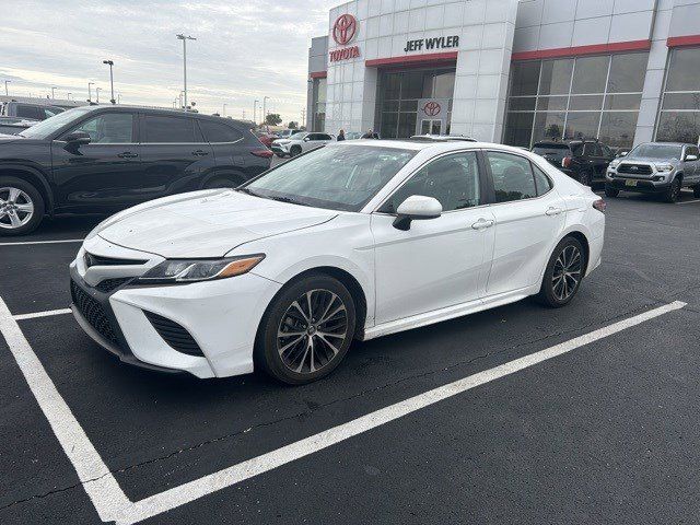 2019 Toyota Camry SE