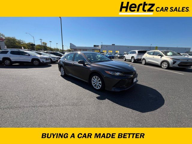 2019 Toyota Camry LE