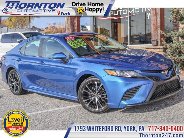 2019 Toyota Camry SE