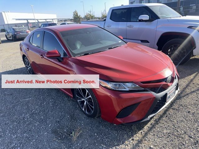 2019 Toyota Camry SE