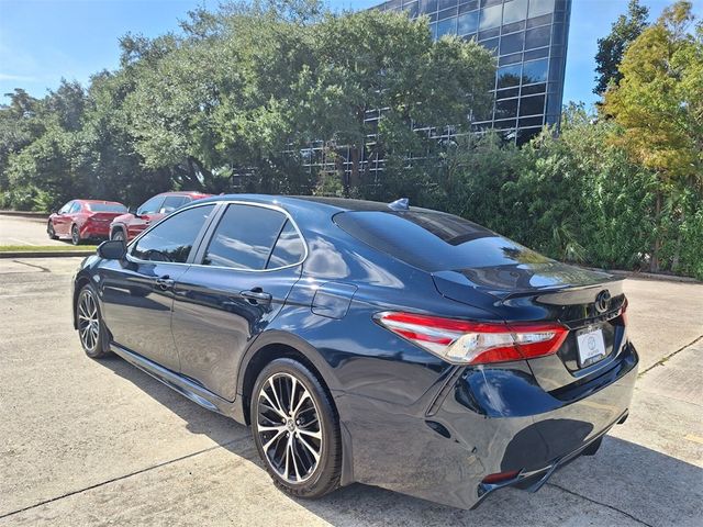 2019 Toyota Camry SE