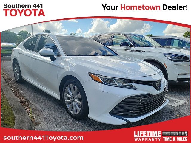 2019 Toyota Camry SE