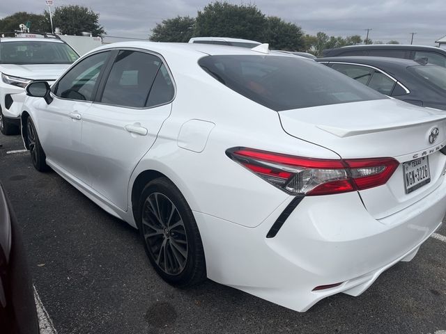 2019 Toyota Camry SE