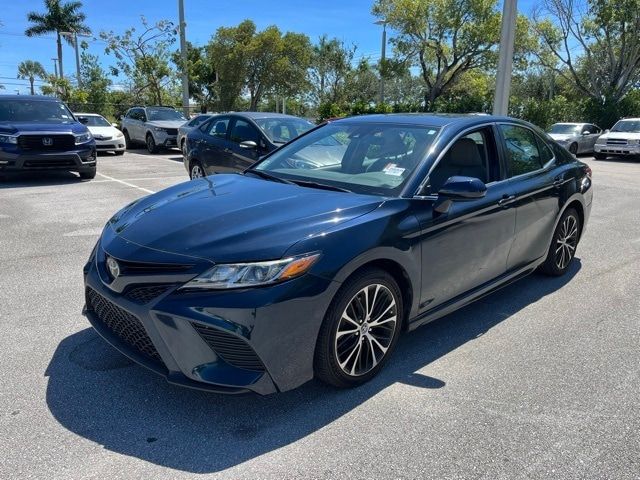 2019 Toyota Camry SE