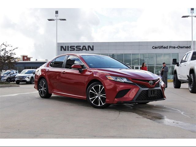 2019 Toyota Camry SE