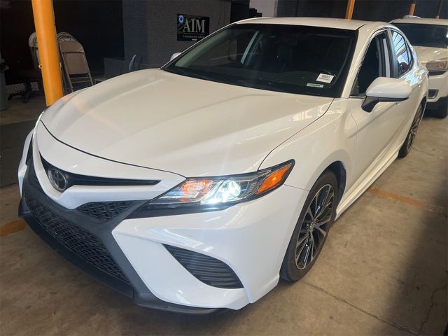 2019 Toyota Camry SE