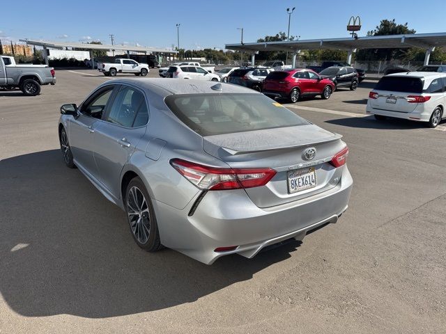 2019 Toyota Camry SE