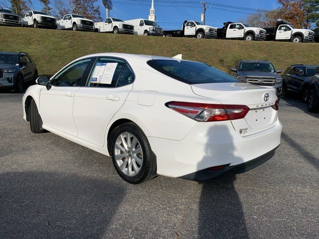 2019 Toyota Camry SE