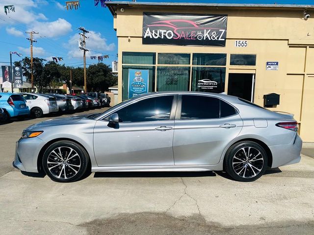 2019 Toyota Camry SE