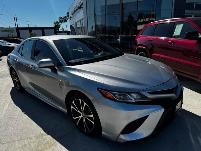 2019 Toyota Camry SE