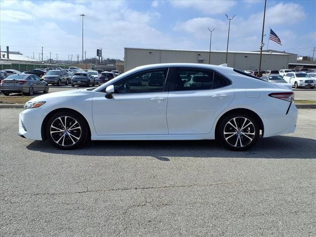 2019 Toyota Camry SE