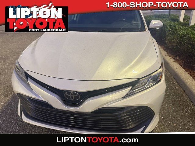 2019 Toyota Camry SE