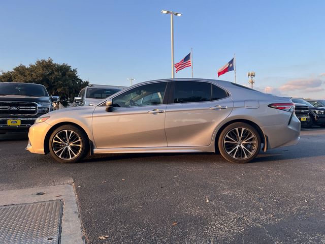 2019 Toyota Camry SE