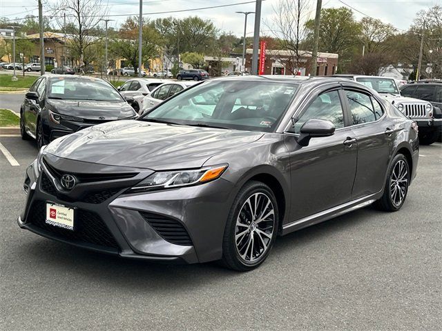 2019 Toyota Camry SE