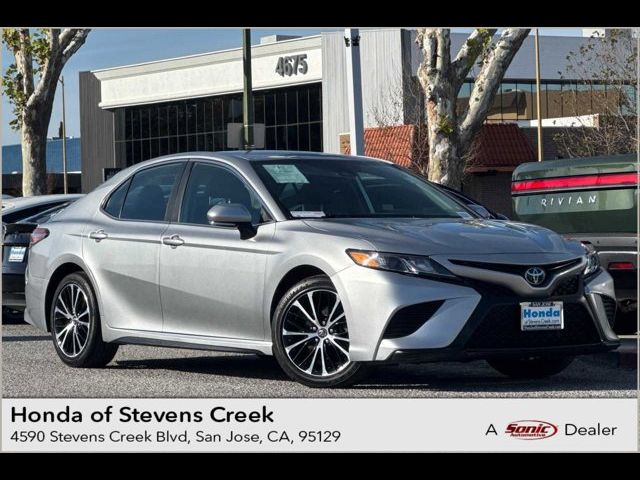 2019 Toyota Camry SE