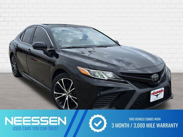 2019 Toyota Camry SE