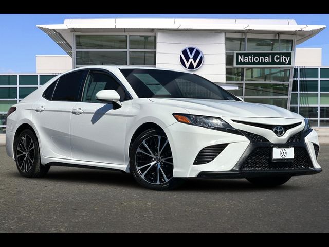 2019 Toyota Camry SE