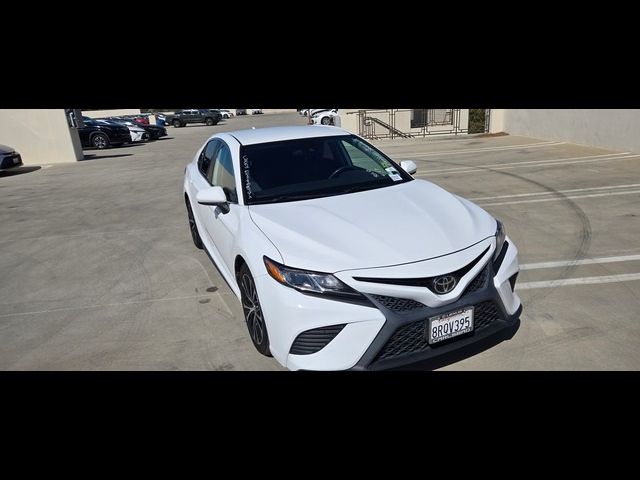 2019 Toyota Camry SE