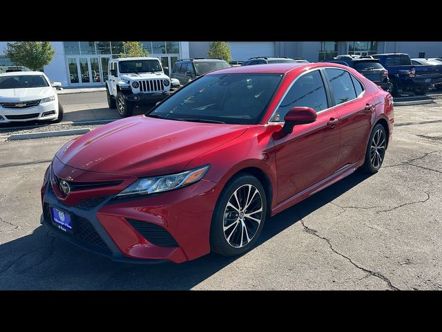 2019 Toyota Camry SE