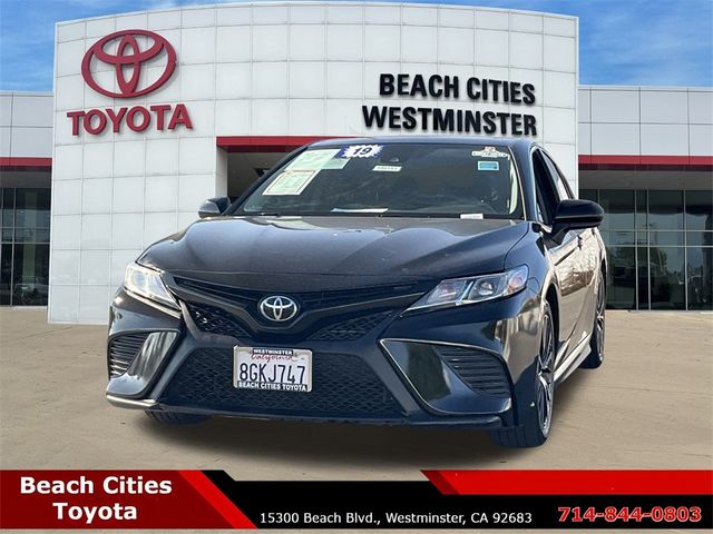 2019 Toyota Camry SE