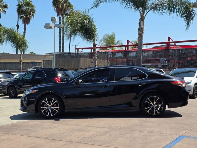 2019 Toyota Camry SE