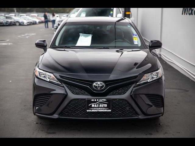 2019 Toyota Camry SE