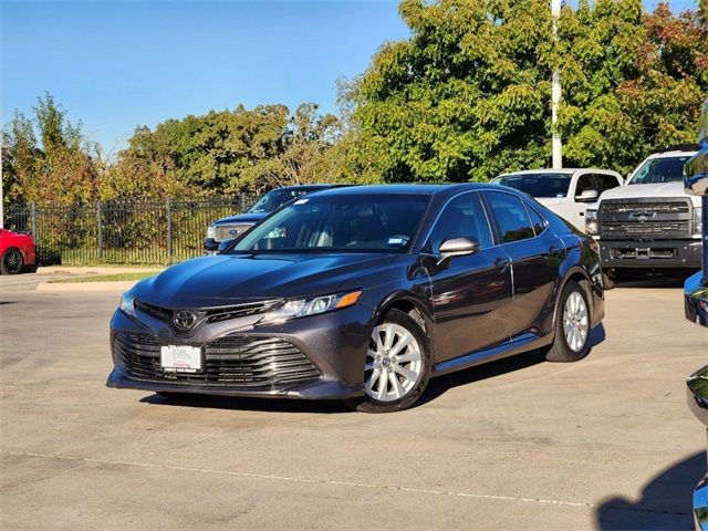 2019 Toyota Camry SE