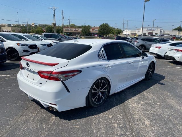 2019 Toyota Camry SE