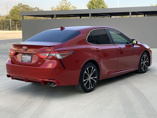 2019 Toyota Camry SE