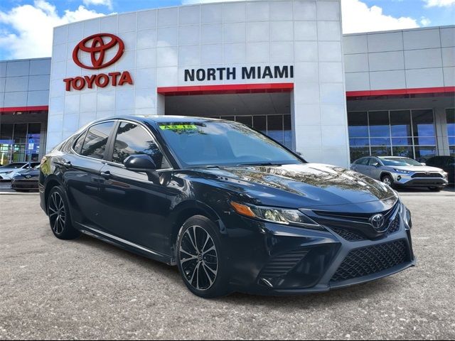 2019 Toyota Camry SE