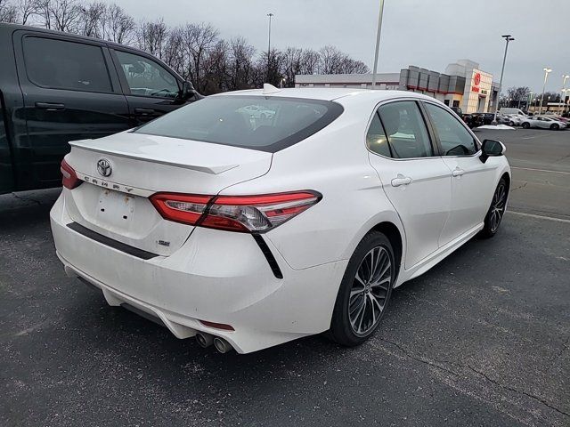 2019 Toyota Camry SE