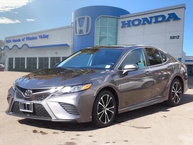 2019 Toyota Camry SE