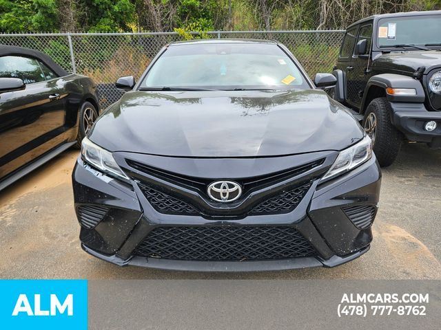 2019 Toyota Camry SE