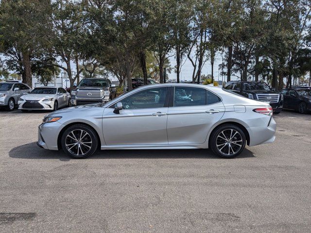 2019 Toyota Camry SE