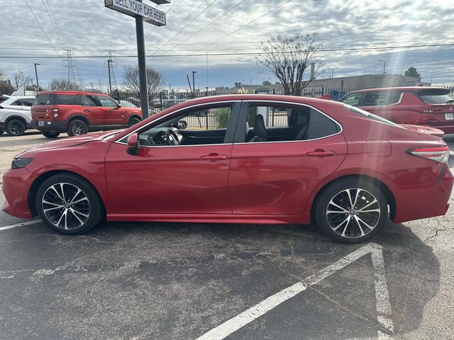 2019 Toyota Camry SE