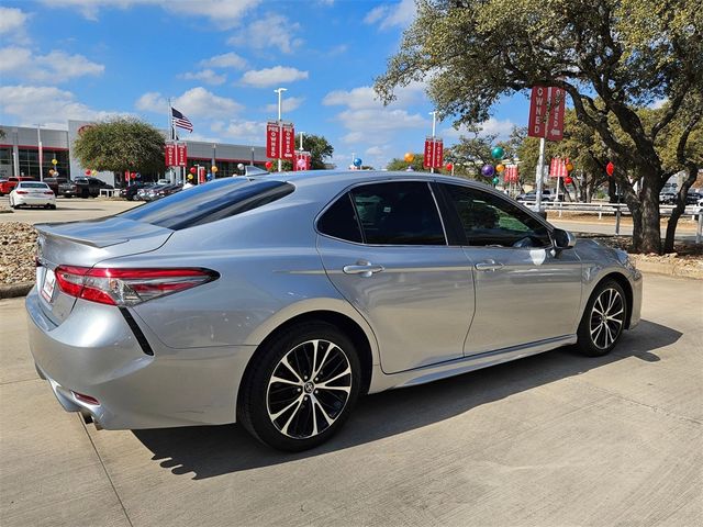 2019 Toyota Camry SE