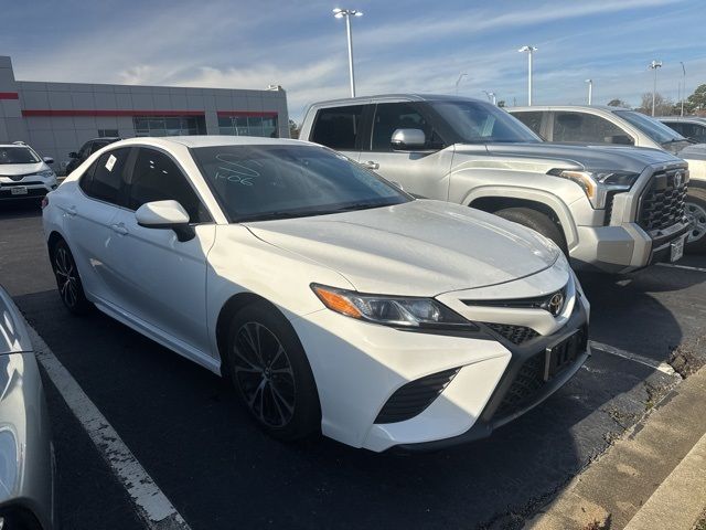 2019 Toyota Camry SE