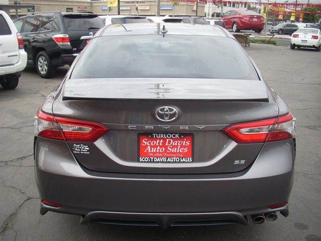 2019 Toyota Camry SE