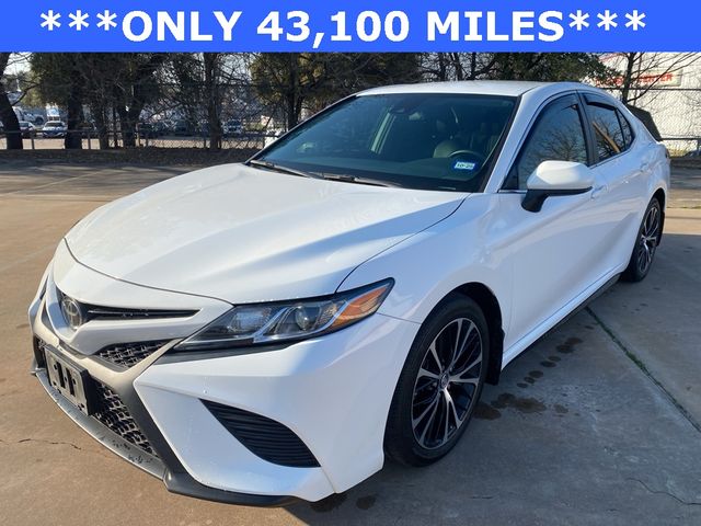 2019 Toyota Camry SE