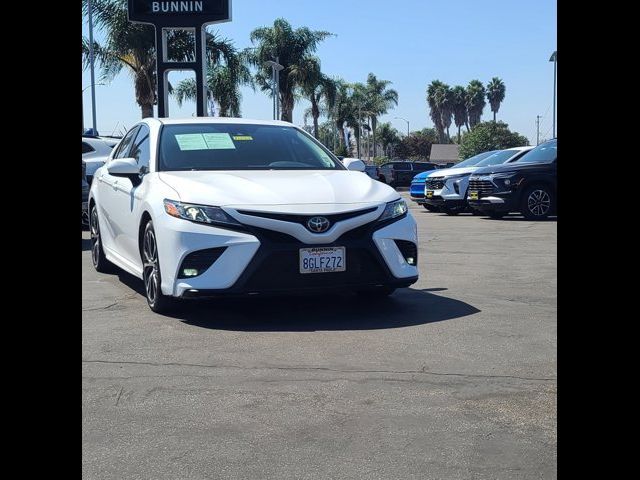 2019 Toyota Camry SE