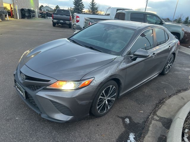 2019 Toyota Camry SE