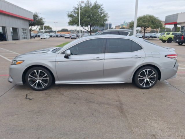 2019 Toyota Camry SE