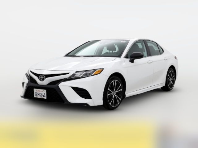 2019 Toyota Camry SE