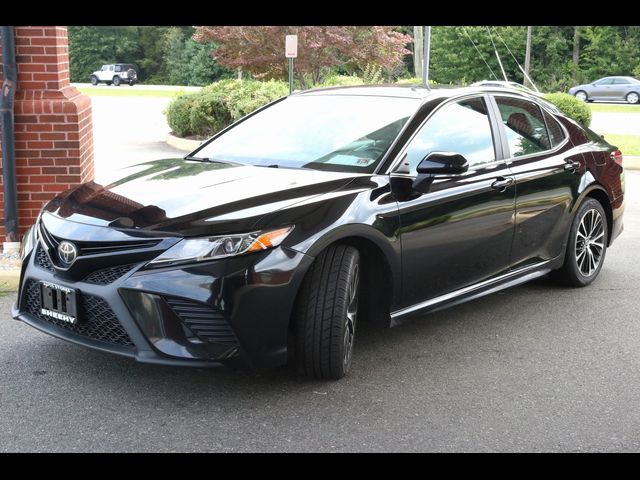 2019 Toyota Camry SE