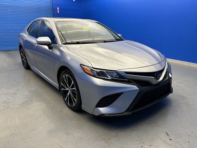 2019 Toyota Camry SE