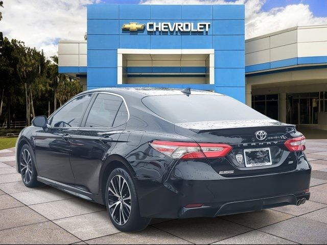 2019 Toyota Camry SE