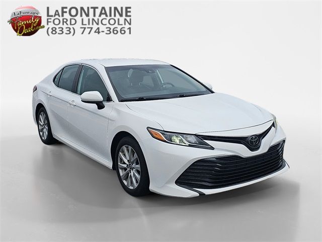 2019 Toyota Camry SE