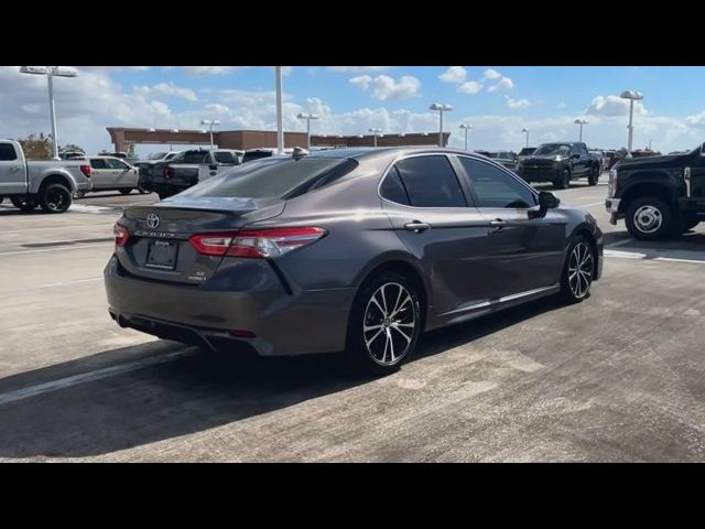 2019 Toyota Camry Hybrid SE