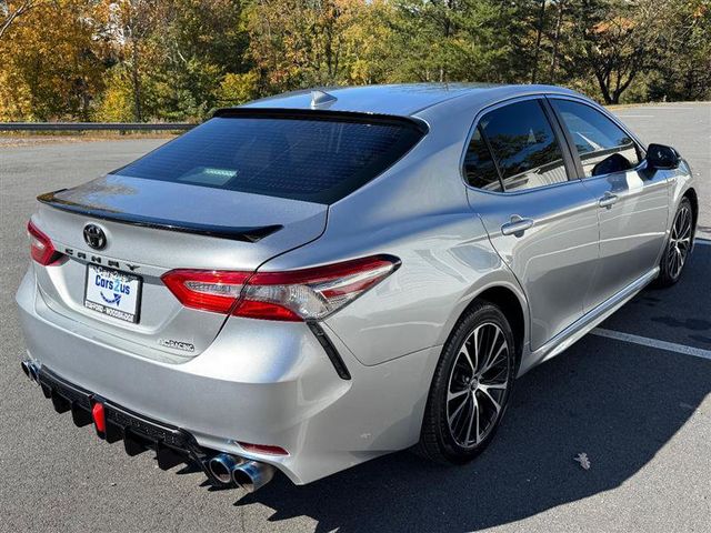 2019 Toyota Camry SE